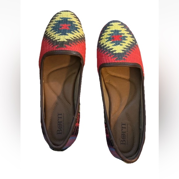 Born Shoe Womens 9.5 Red Giselle Aztec Southwestern Tribal Comfort Slip On New - Picture 4 of 7